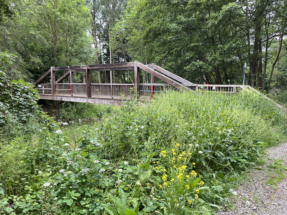 Brücke in Mauel vor dem Abriss im Juni 2023